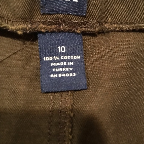 GAP MINI SKIRT 10 (summer end sale) 2 for $10. - Picture 8 of 8